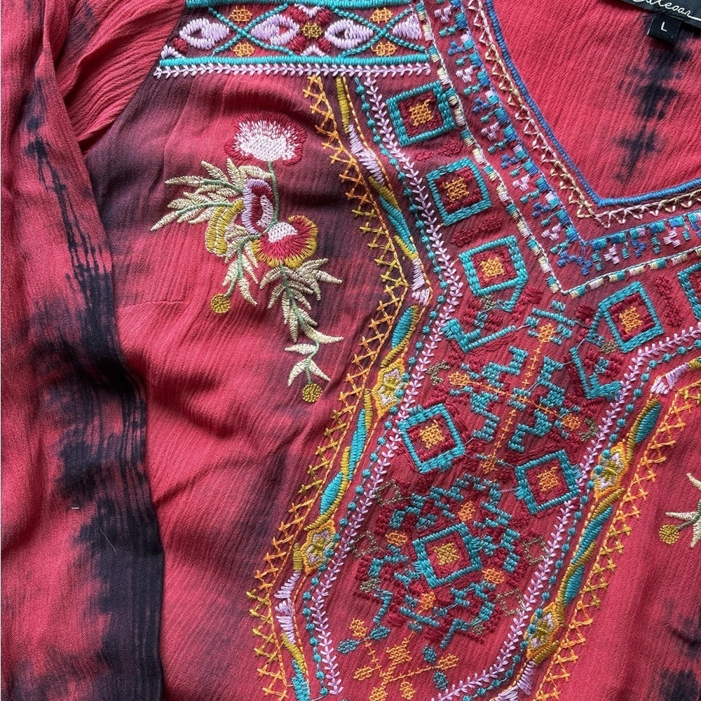 Boho Embroidered Women’s Top Sz L